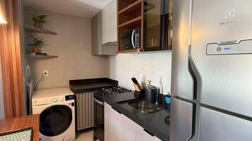 Apartment | Private kitchen | Coffee/tea maker, toaster, blender, cookware/dishes/utensils