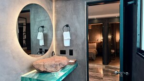 5 Schlafzimmer, Bügeleisen/Bügelbrett, WLAN, Bettwäsche