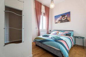 2 bedrooms, iron/ironing board, internet, bed sheets - [Downtown] Senyum large apartment • A/C (Piombino)