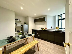 Fridge, microwave, oven, stovetop