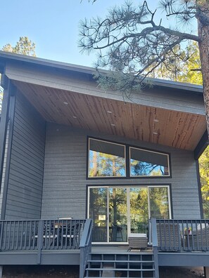 Exterior - Beautiful 3-bedroom cabin in welcoming Pinetop Country Club (Pinetop Country Club)