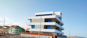 Joli Beach House - Charming Santa Maria Apartment With Breathtaking Views