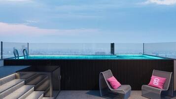 Außenpool, geöffnet von 07:00 Uhr bis 22:00 Uhr, Liegestühle