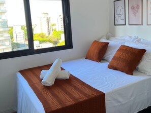 클래식 아파트, 라나이, 시내 전망 | 책상, 노트북 작업 공간, 무료 WiFi