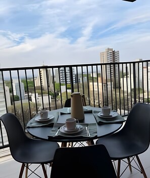 Departamento clásico | Restaurante al aire libre