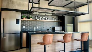 Fridge, microwave, stovetop, blender