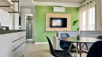 Apartment | Dining