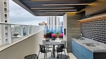 Tempat makan outdoor