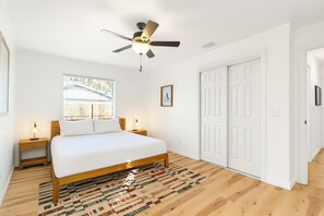 2 makuuhuonetta, silitysrauta/-lauta, Wi-Fi, vuodevaatteet