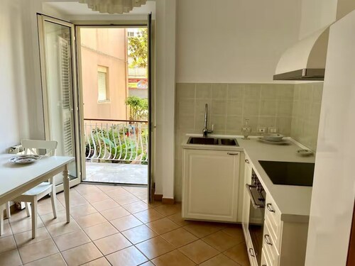 The Secret Garden - a corner of paradise a stone's throw from the sea