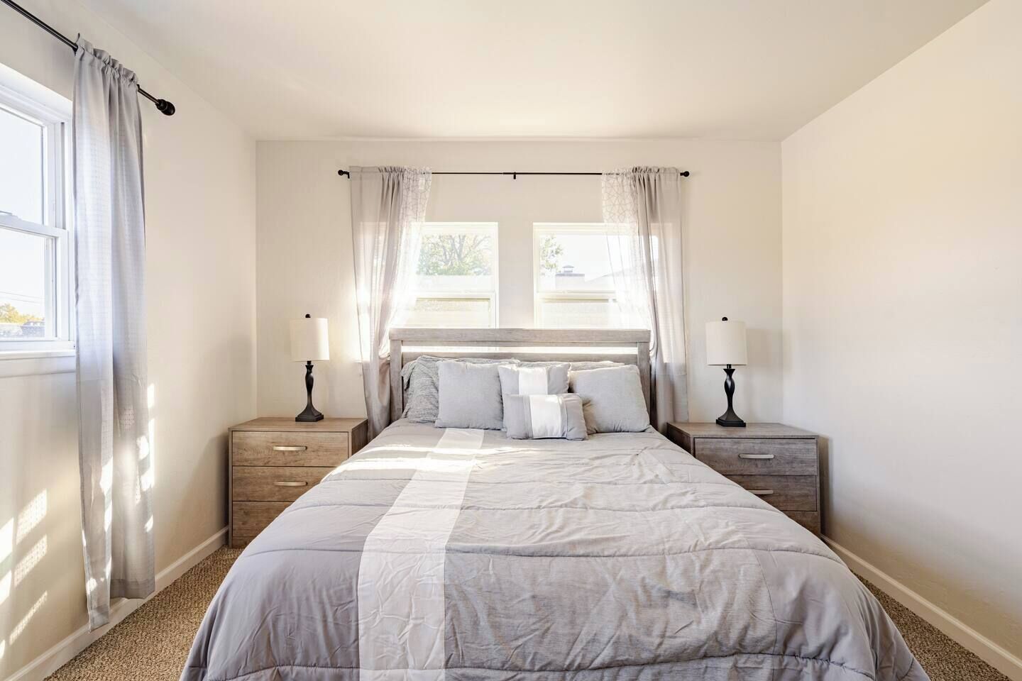 4 bedrooms, free WiFi, bed sheets