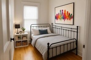 1 soverom, strykejern/-brett, wi-fi og sengetøy