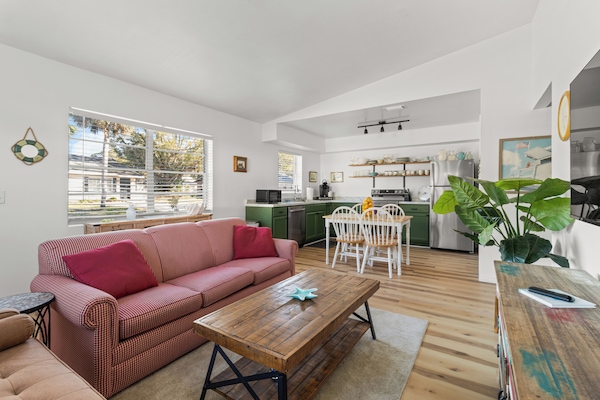 House, 2 Bedrooms | Living area