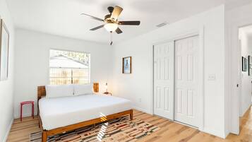 Maison | Fer et planche à repasser, Wi-Fi gratuit, draps fournis