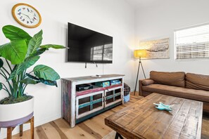 House, 2 Bedrooms | Living area | 50-inch Smart TV with digital channels, streaming services - NEW Listing Discount! • Near Manatees & Springs (Crystal River)