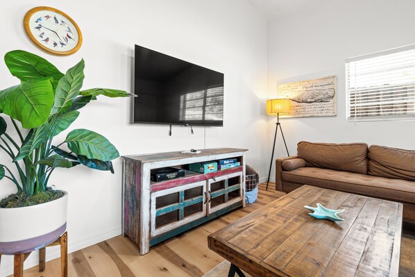 House, 2 Bedrooms | Living area | 50-inch Smart TV with digital channels, streaming services - NEW Listing Discount! • Near Manatees & Springs (Crystal River)