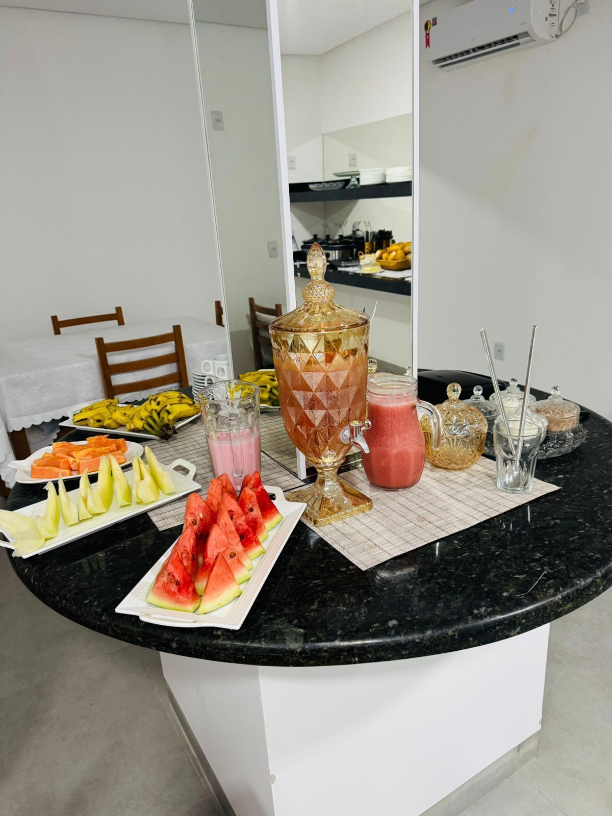 Free daily buffet breakfast