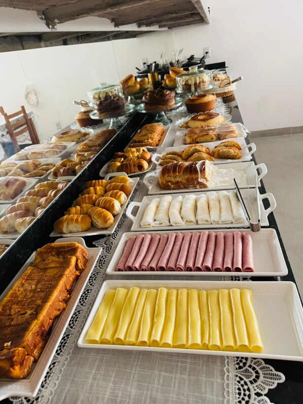 Frokostbuffé er inkludert hver dag