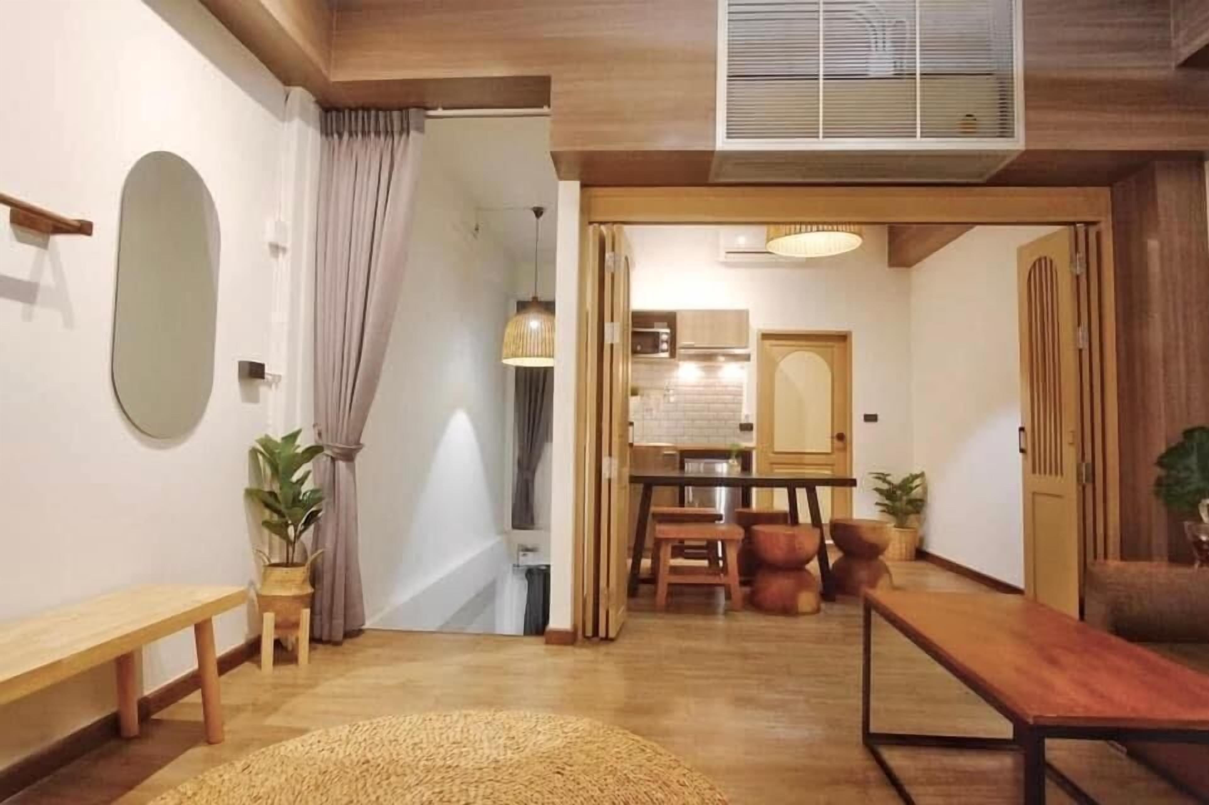 Junior kamer, 1 twee- of 2 eenpersoonsbedden, uitzicht op stad | Een bureau, verduisterende gordijnen, gratis wifi, beddengoed