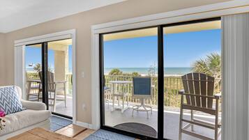 Smart TV, videojuegos, reproductor de DVD y biblioteca musical