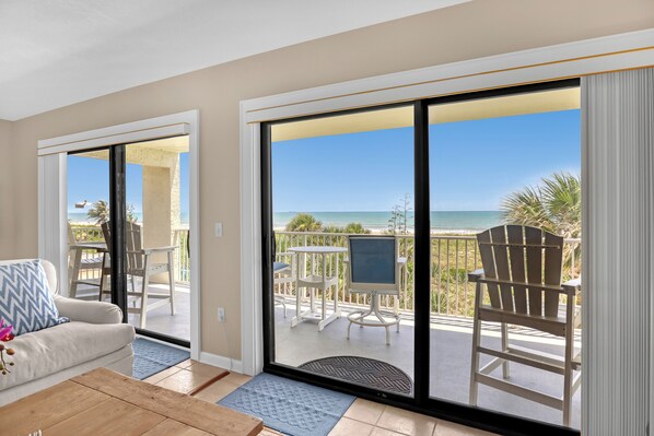 Smart TV, videojuegos, reproductor de DVD, biblioteca de música