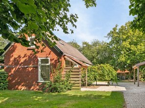 Property grounds - Atmospheric cottage in Friesland (Haulerwijk)