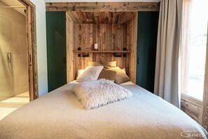 4 bedrooms, WiFi, bed sheets