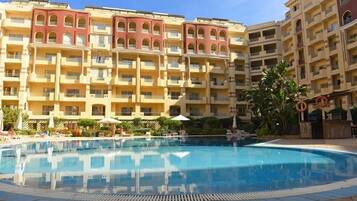 Studio, 1 Bedroom, Accessible, Smoking | Pool | Indoor pool