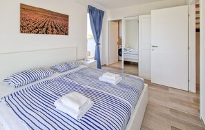 4 bedrooms, free WiFi