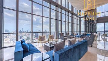 Apartment, 1 Bedroom, Balcony, Garden View | Lounge