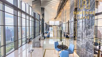 Apartment, 1 Bedroom, Balcony, Garden View | Lobby