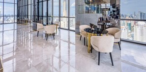 Apartment, 1 Bedroom, Balcony, Garden View | Lounge