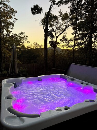 New Boho Chic 1 Bedroom Cozy Private Cabin - Hot Tub