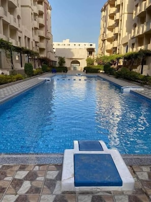 Estudio, 1 habitación, con acceso para personas discapacitadas, para fumadores | Alberca | Alberca techada 