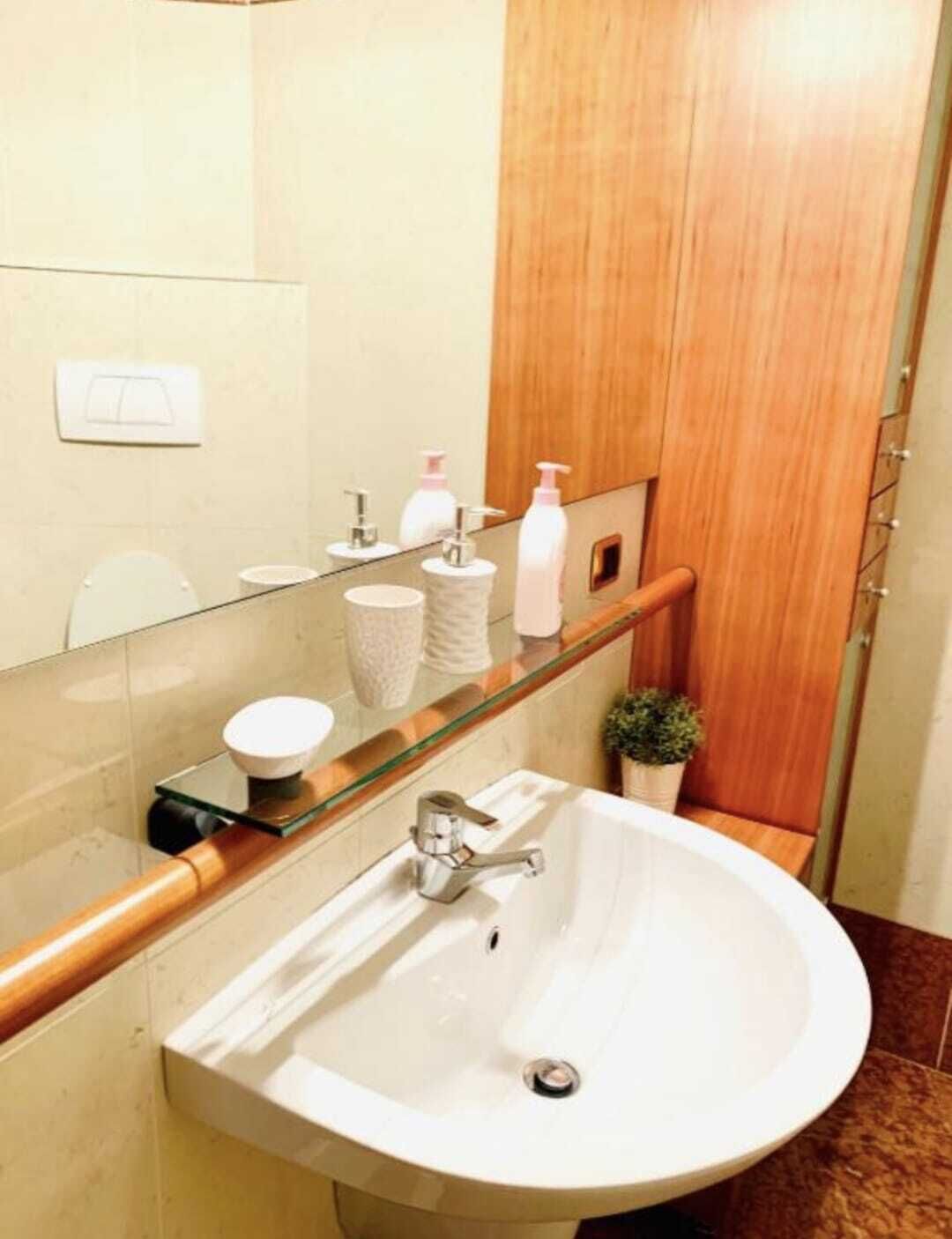 Dusche, Haartrockner, Bidet, Handtücher