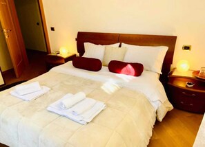 3 bedrooms, WiFi, bed sheets