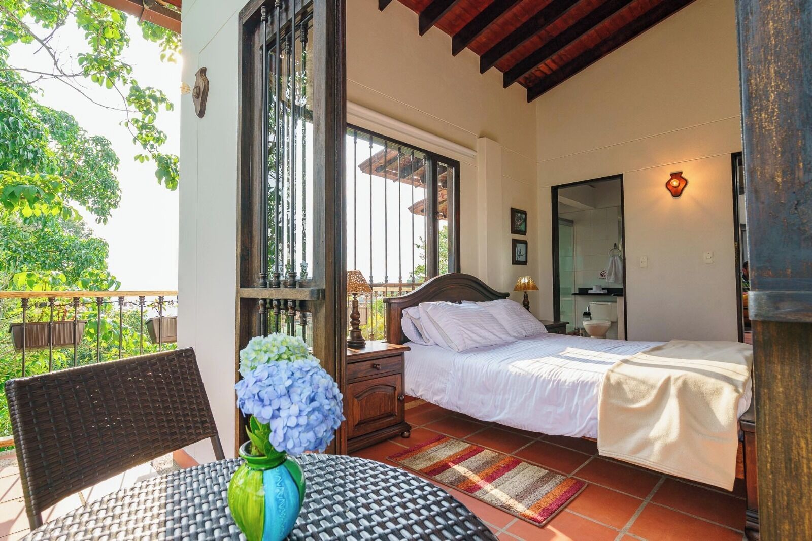 클래식 더블룸, 발코니, 산 전망 | 테라스/파티오