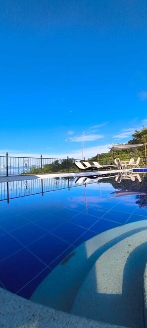 Outdoor pool - ACAIMA CAFE  (Sasaima)