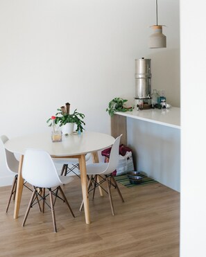 Dining - Bright 2-Bedroom Condo in Railyards, Vic West—Steps from Goose Trail & Downtown (Victoria)