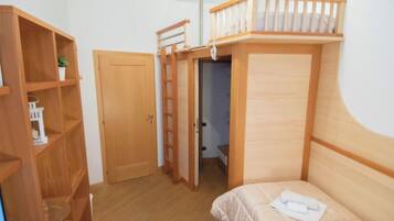 1 camera, Wi-Fi, lenzuola