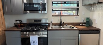 Highcrest Farms Bed & Breakfast Carriage House Cottage Stays Cameron Park, Ca