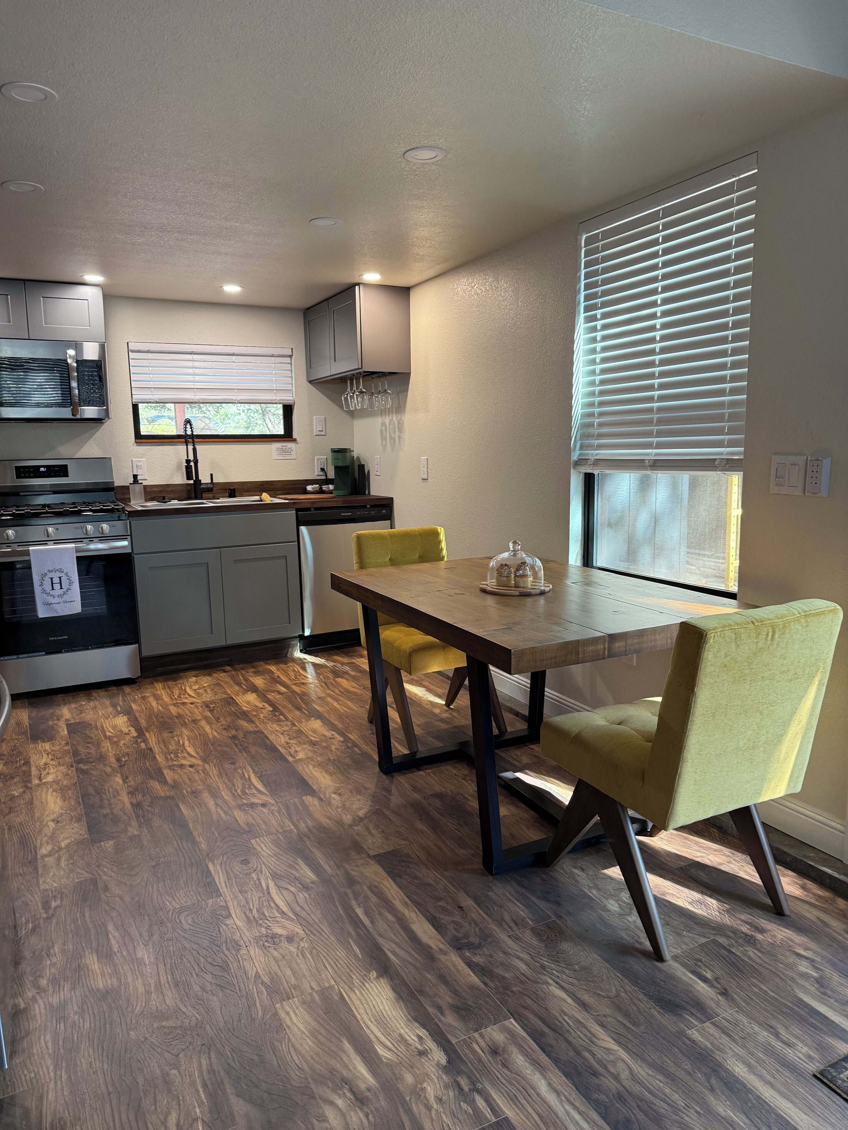 Microwave, oven, stovetop, dishwasher