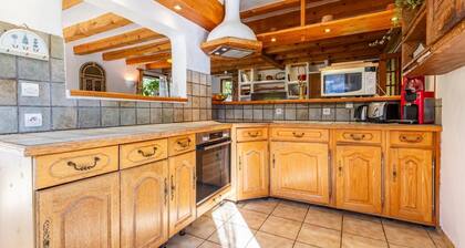 OKILELE - BOZEL - Gîte