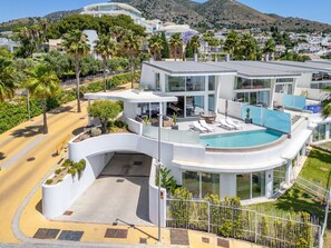 House, 4 Bedrooms, Smoking, Private Pool | Exterior - Stunning 4-bedroom Villa in Benalmádena With Private Pool (Benalmádena)