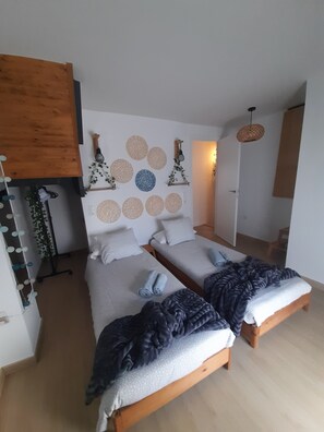 2 Schlafzimmer, Bügeleisen/Bügelbrett, WLAN