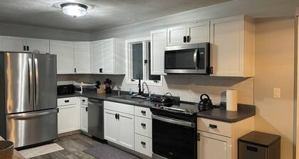 Inviting 3-bedroom house near Gavins Point Dam and Lewis and Clark Lake area.