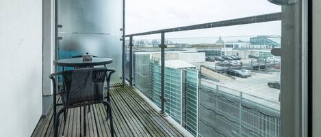 تناول الطعام بالخارج