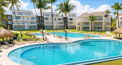 Oceanfront 3BR with Jacuzzi • Palmera Beach