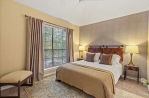 4 Schlafzimmer, Bügeleisen/Bügelbrett, WLAN, Bettwäsche