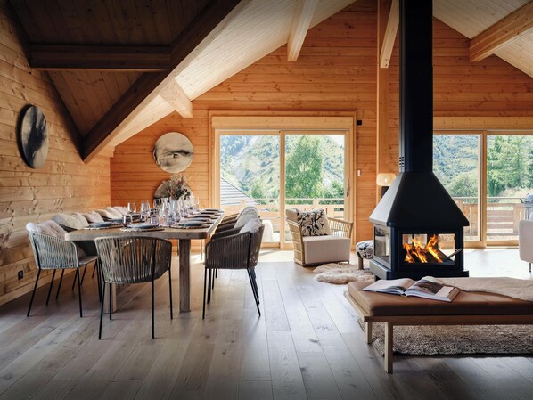 Dining - Chalet Sheehy - Modern property with spa and terraces - OVO Network (La Toussuire)